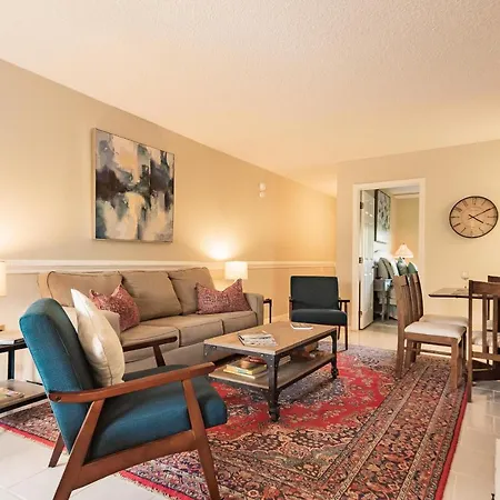 Gatlinburg Chateau Condo 105